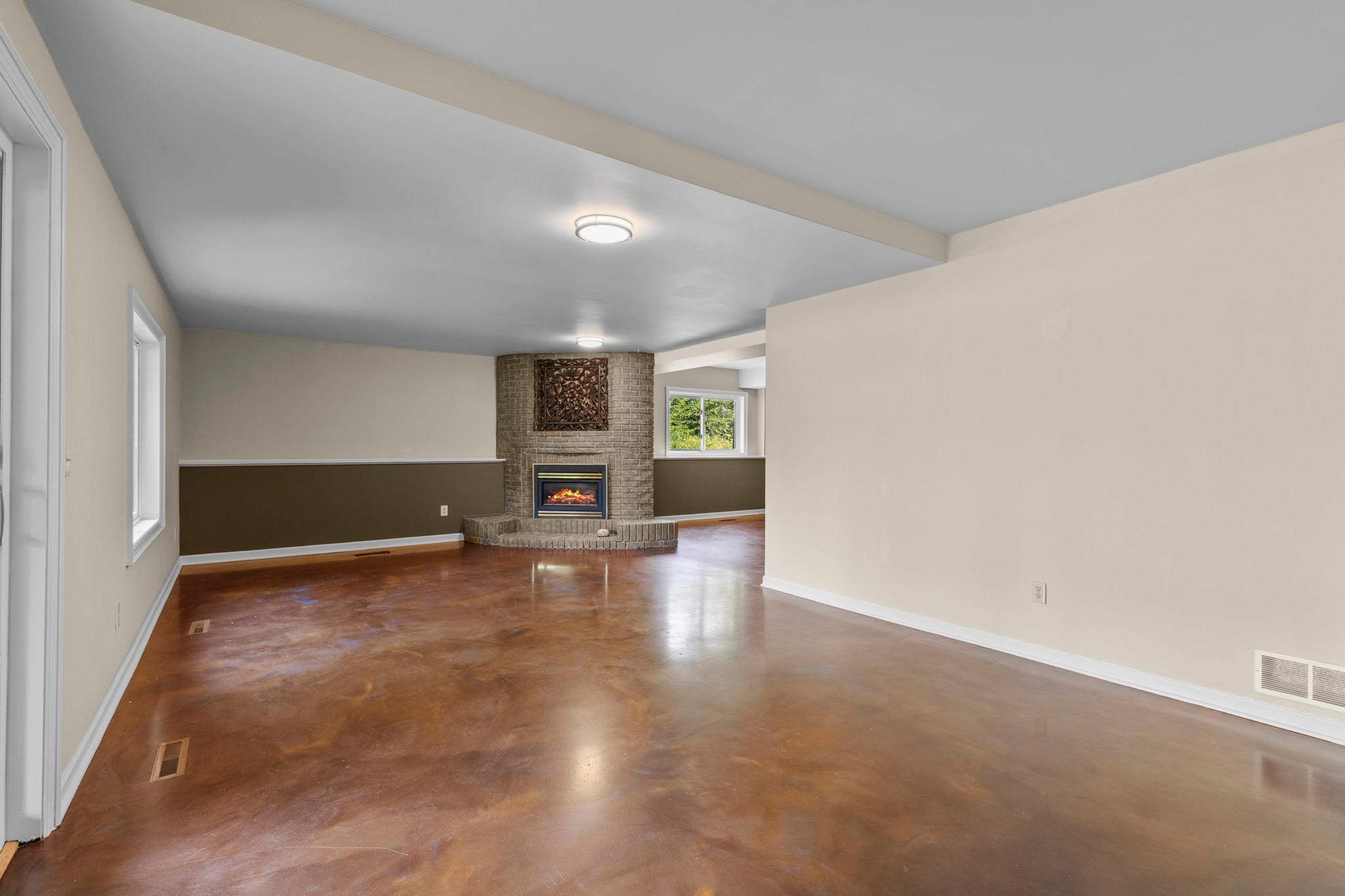 9348 Olympia Dr 64.jpg