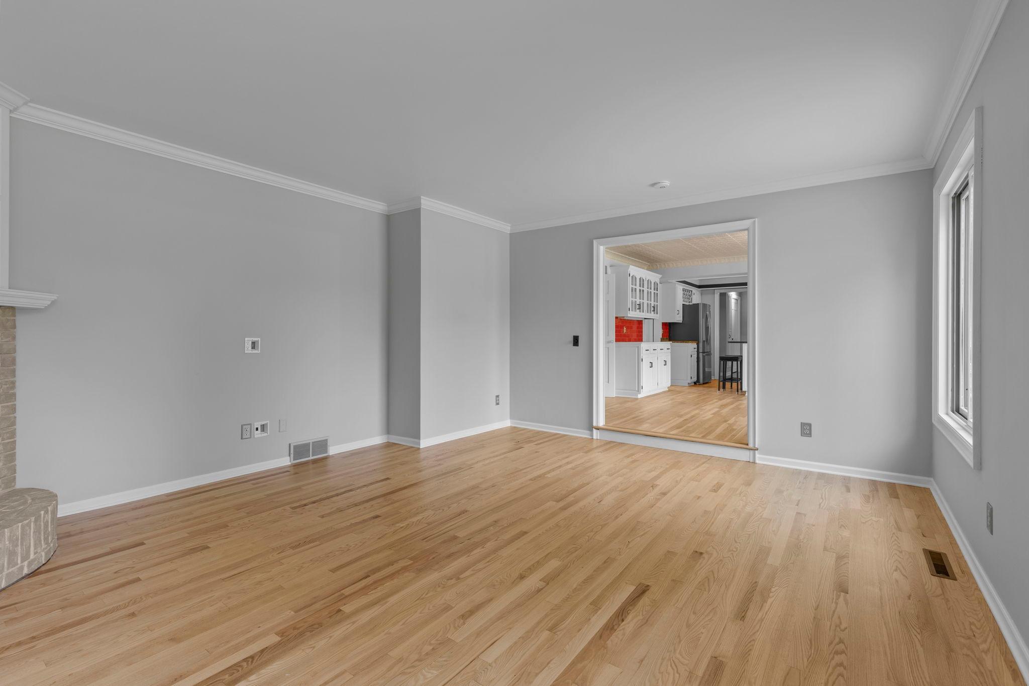 9348 Olympia Dr 20.jpg