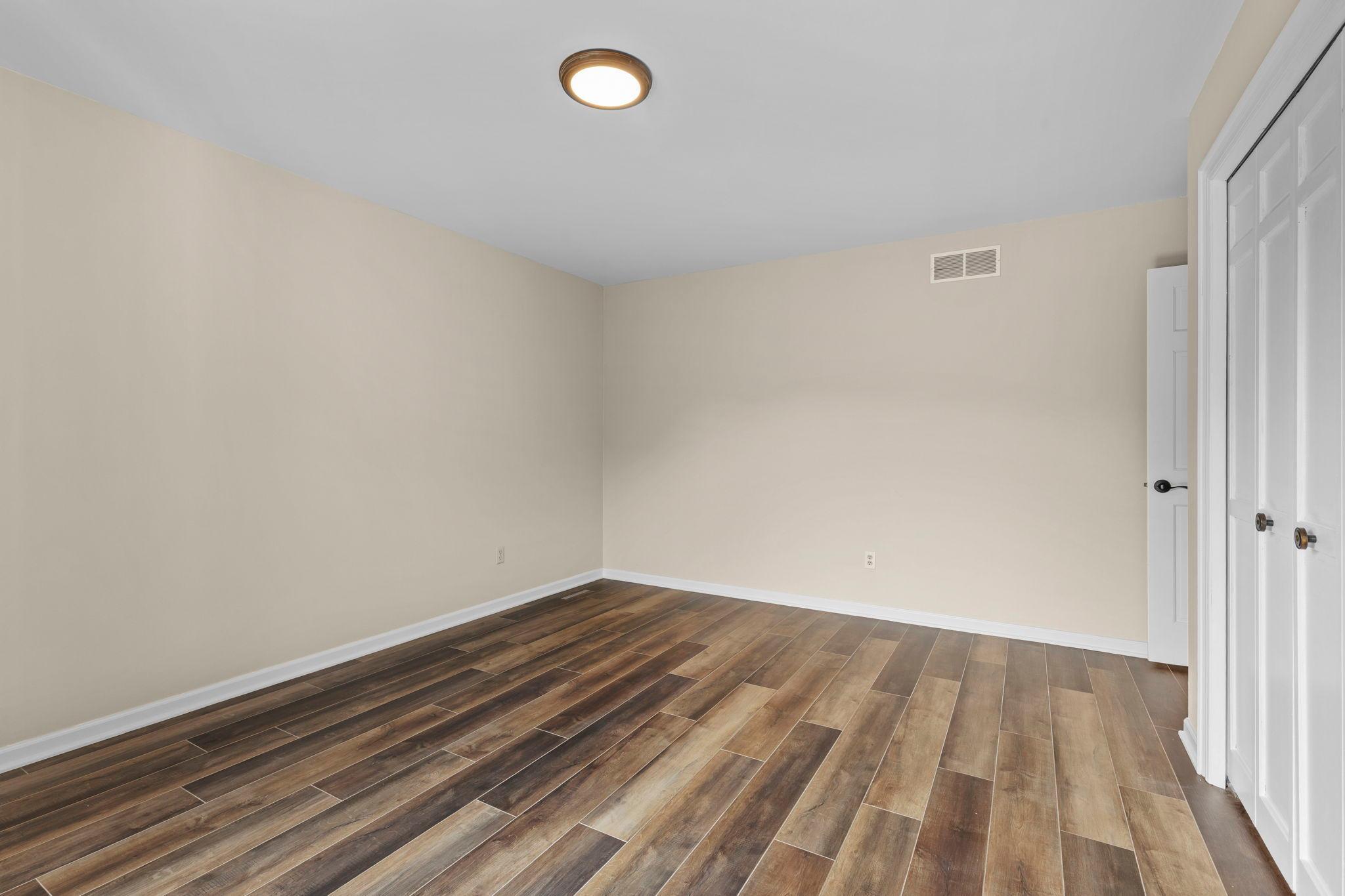 9348 Olympia Dr 56.jpg