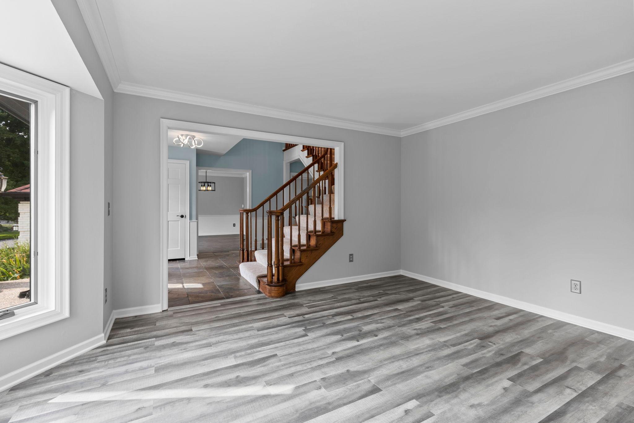 9348 Olympia Dr 12.jpg