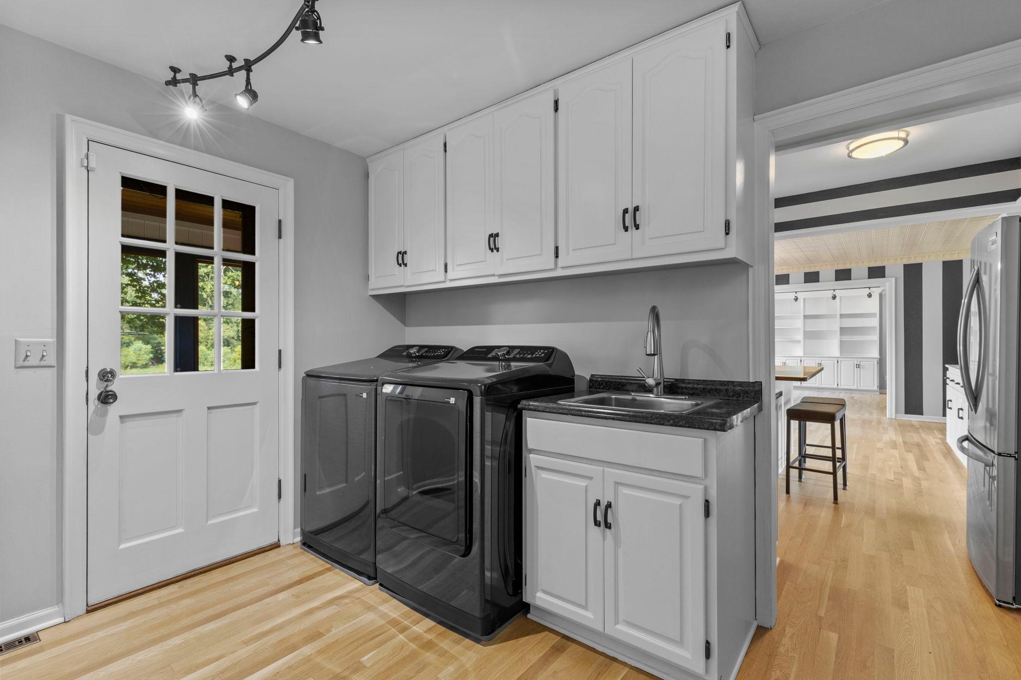9348 Olympia Dr 34.jpg