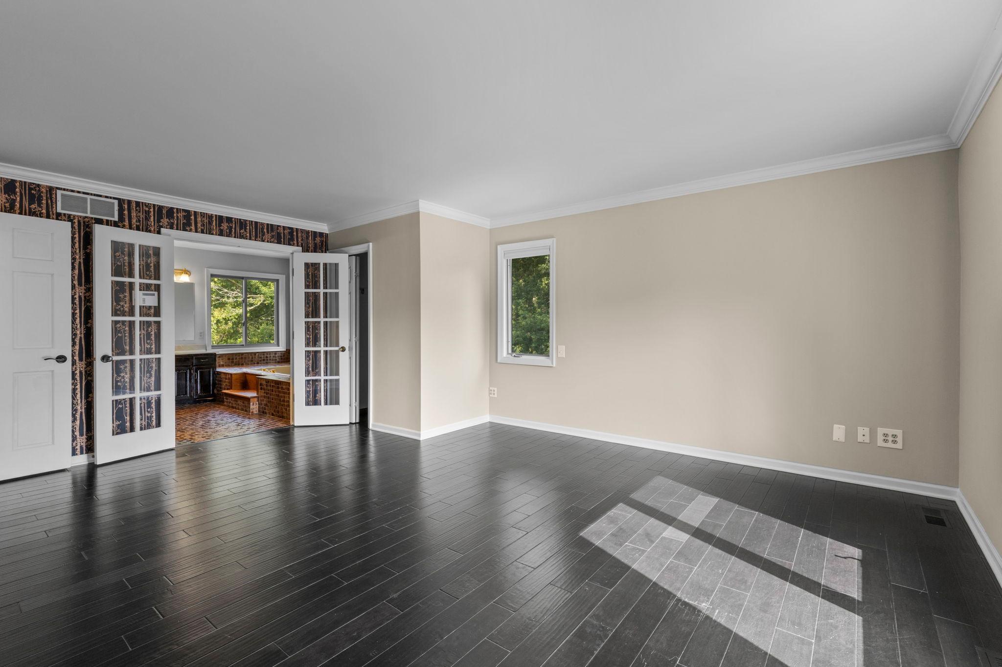 9348 Olympia Dr 40.jpg