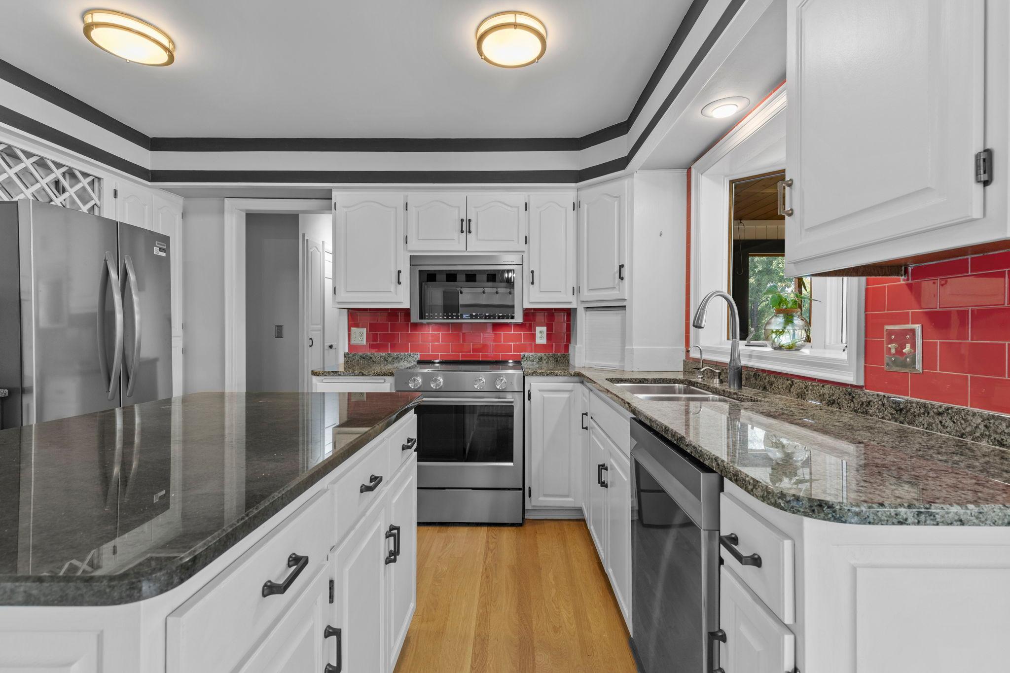 9348 Olympia Dr 27.jpg