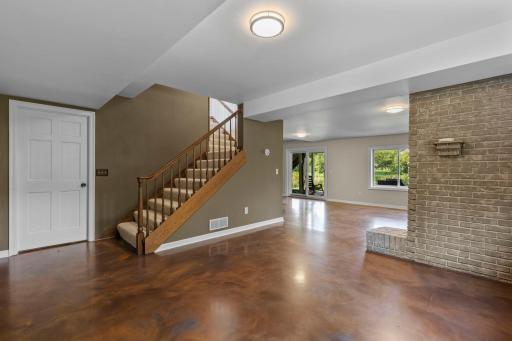 9348 Olympia Drive, Eden Prairie, MN 55347