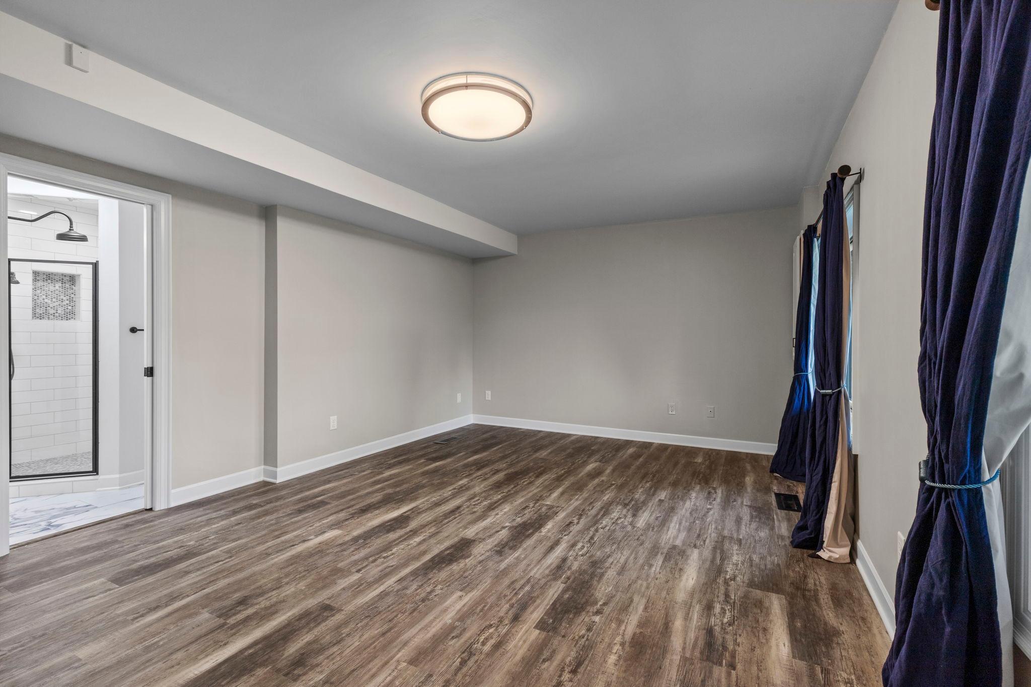 9348 Olympia Dr 70.jpg