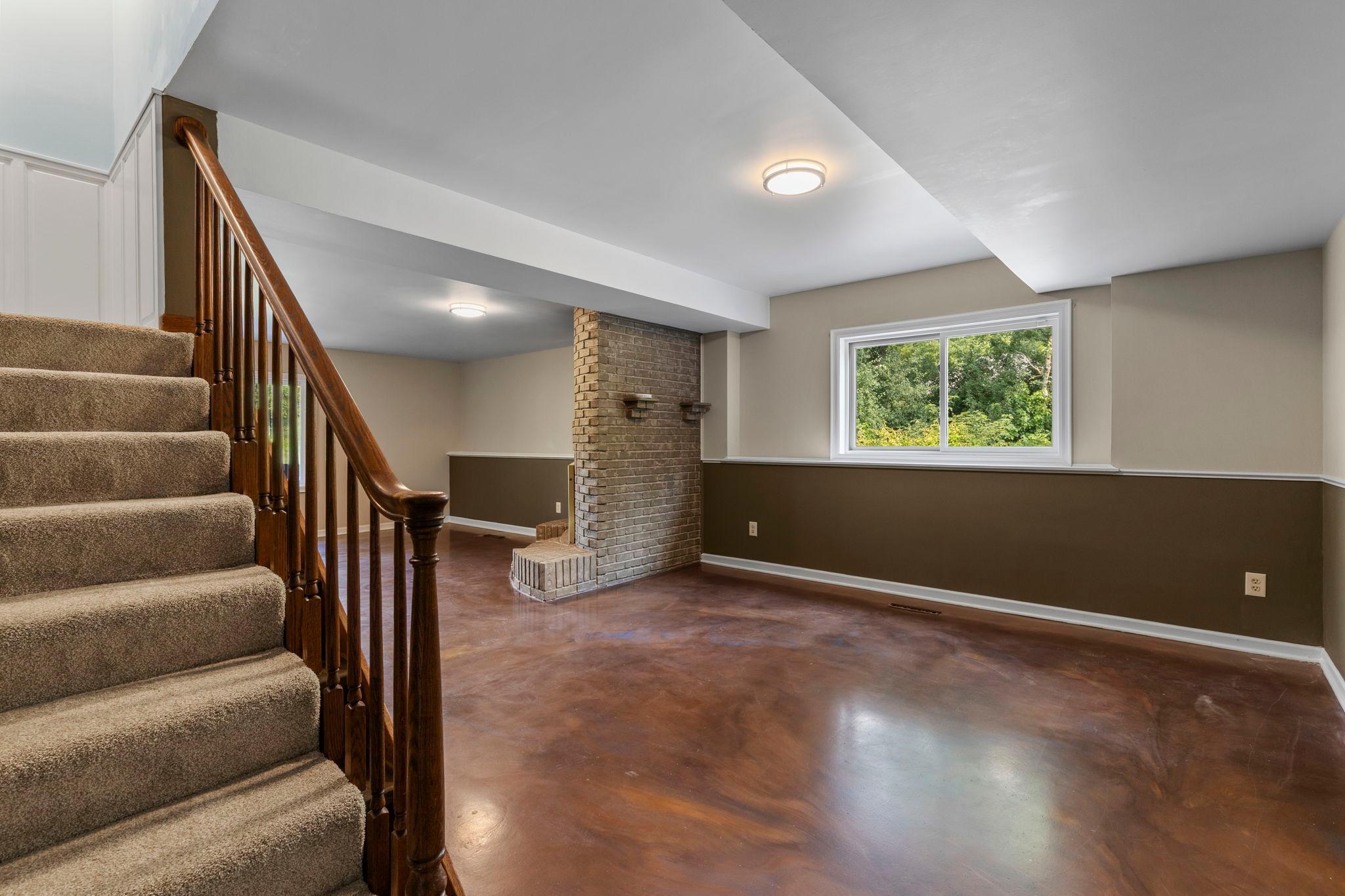 9348 Olympia Dr 59.jpg