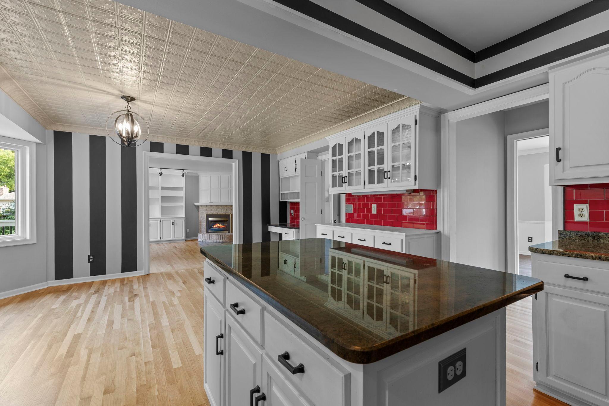 9348 Olympia Dr 28.jpg