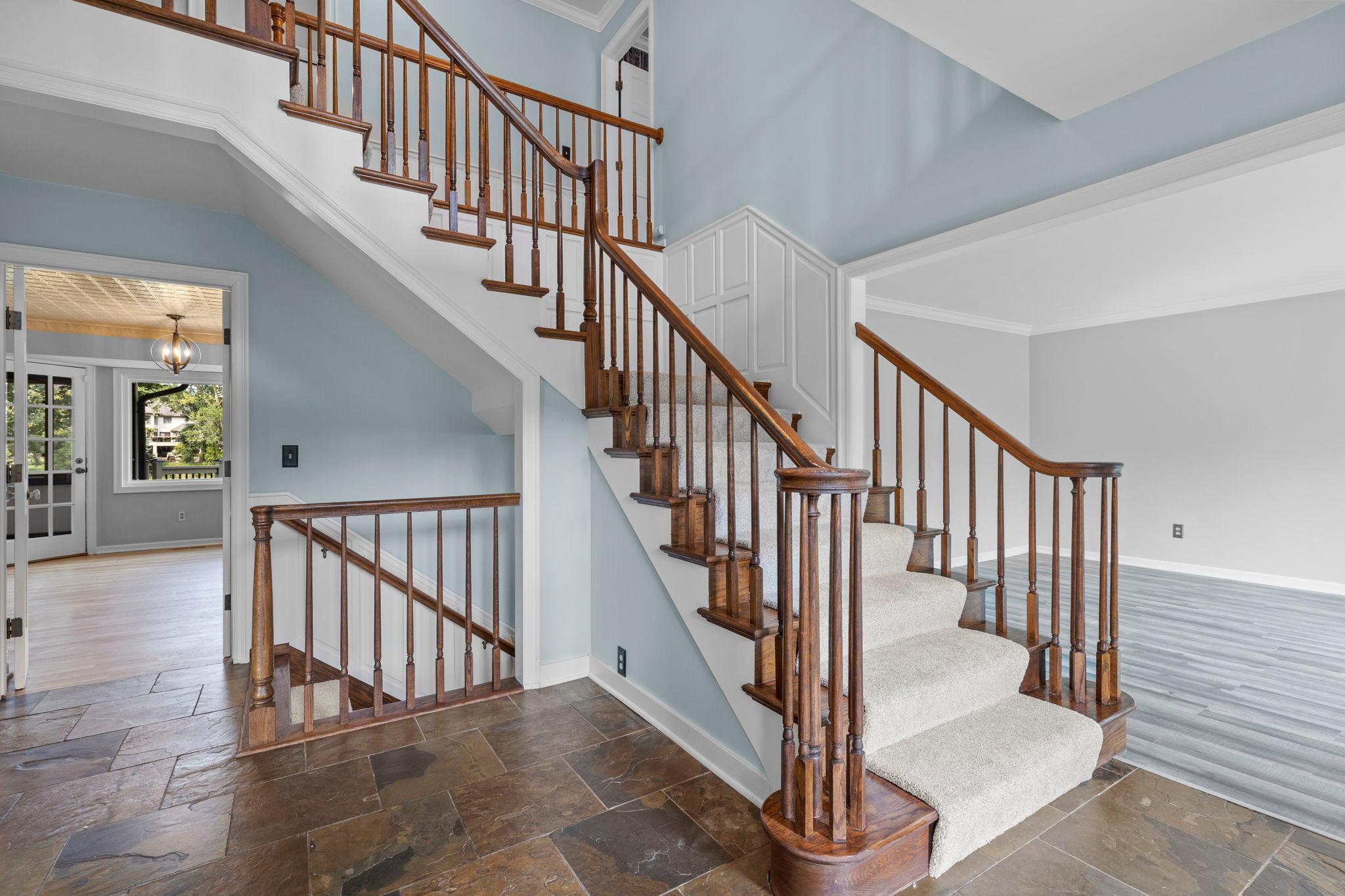 9348 Olympia Dr 7.jpg