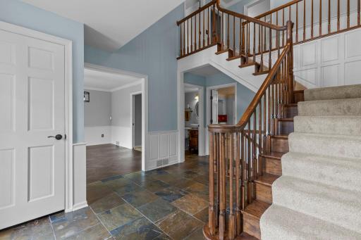 9348 Olympia Drive, Eden Prairie, MN 55347