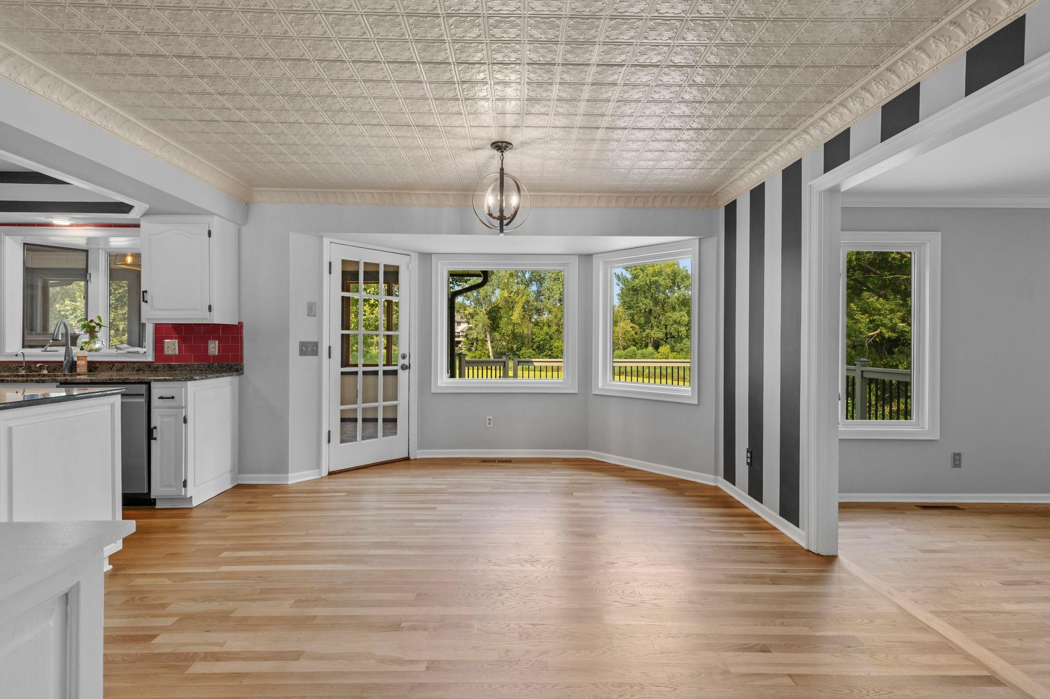 9348 Olympia Dr 22.jpg
