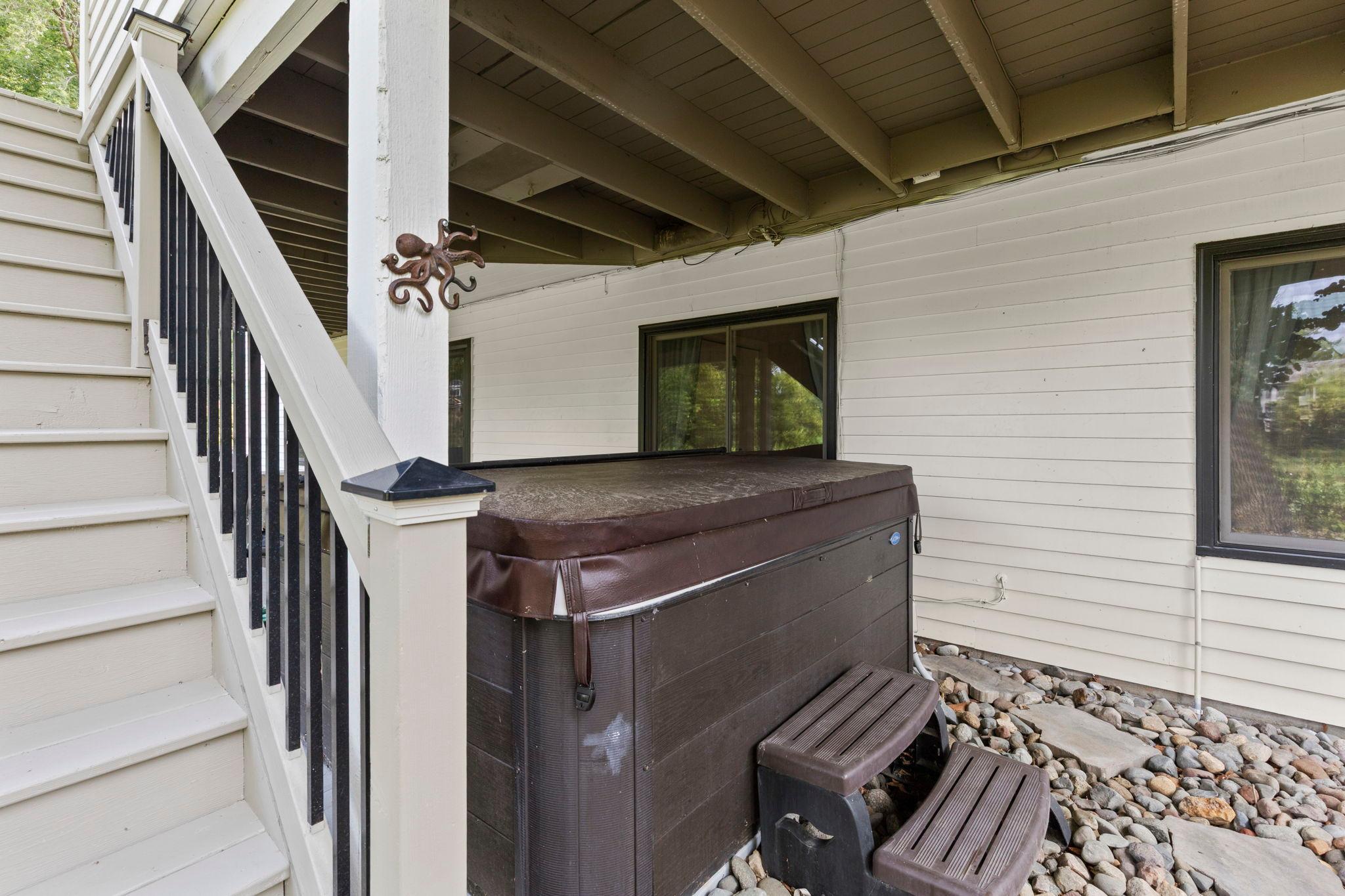 9348 Olympia Dr 85.jpg