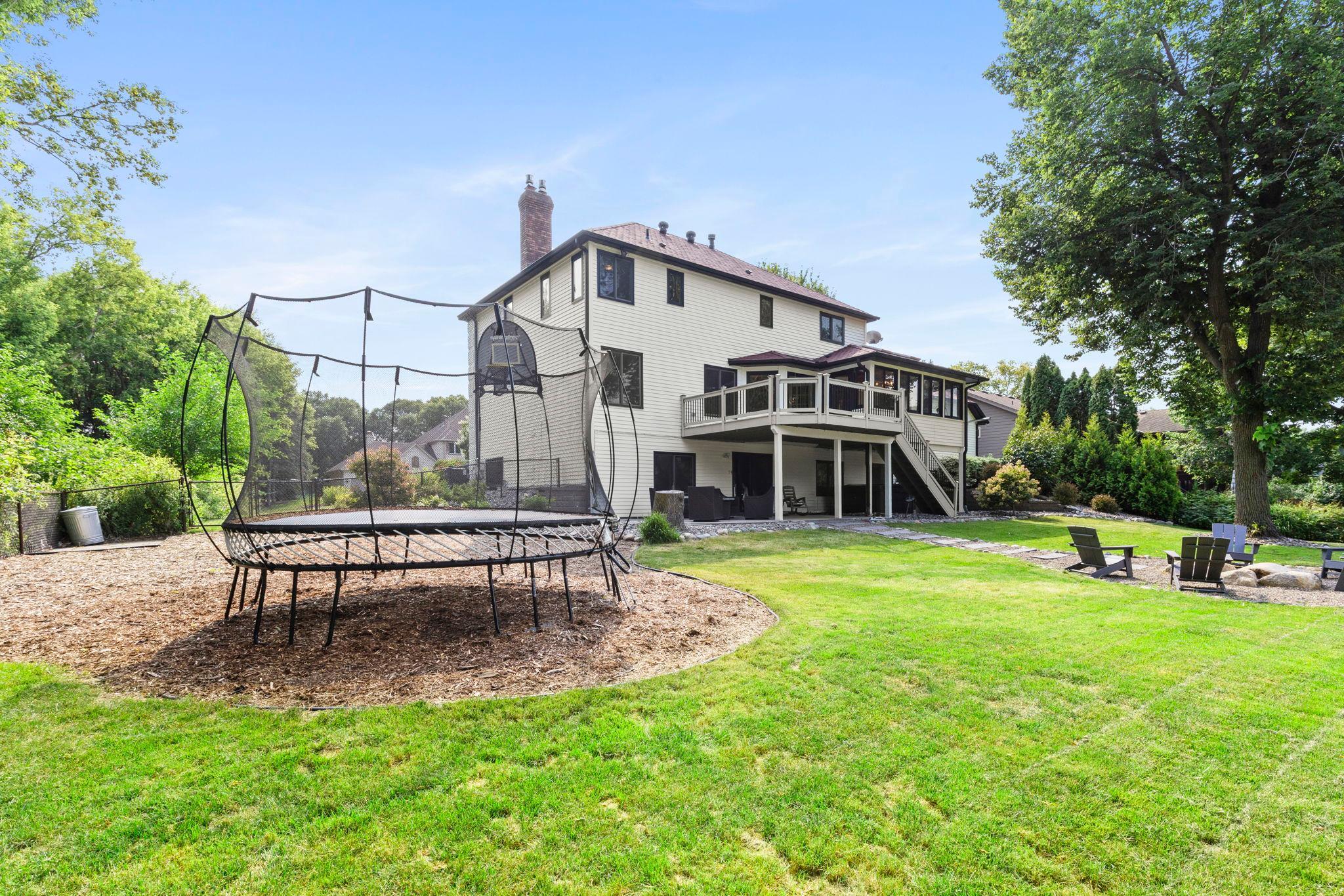 9348 Olympia Dr 92.jpg