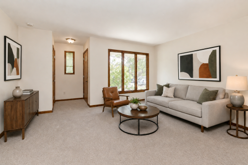 732 6th Avenue S, Hopkins, MN 55343