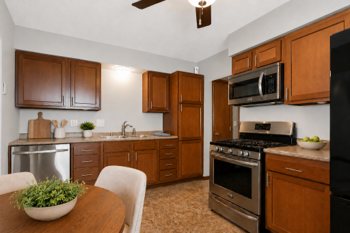 732 6th Avenue S, Hopkins, MN 55343
