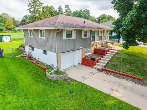 2414 23rd Avenue NW, Rochester, MN 55901
