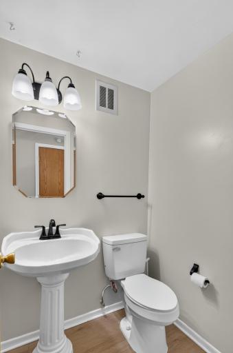 7640 Hampshire Avenue N, Brooklyn Park, MN 55428