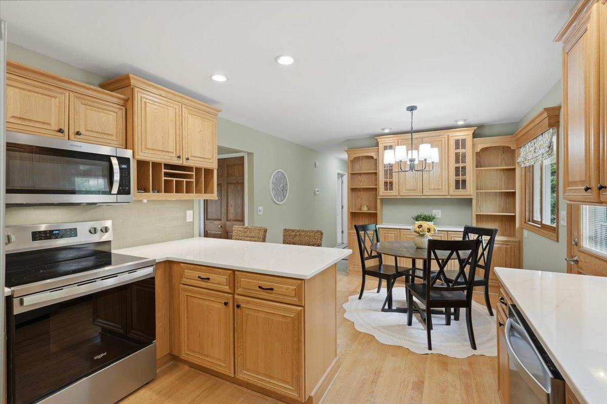 11-Kitchen.jpg