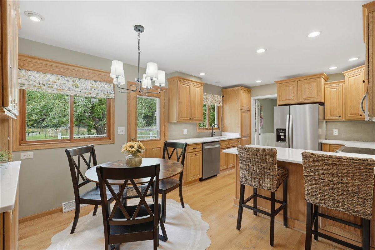 12-Kitchen.jpg