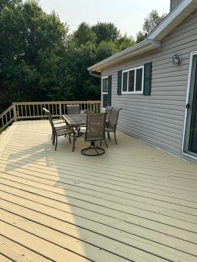 outsidedining.jpeg