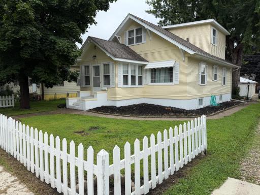 812 Bridge Avenue, Albert Lea, MN 56007