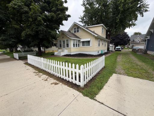 812 Bridge Avenue, Albert Lea, MN 56007