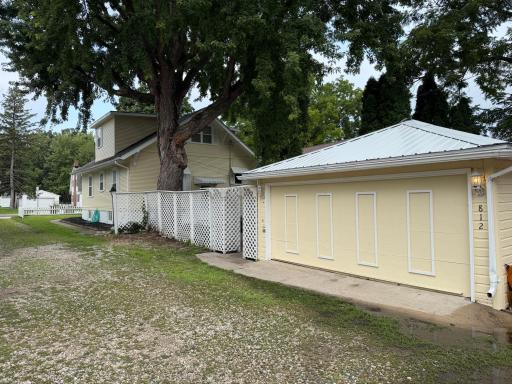 812 Bridge Avenue, Albert Lea, MN 56007