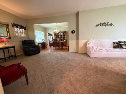 812 Bridge Avenue, Albert Lea, MN 56007