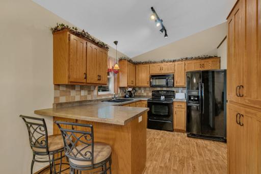 Breakfast Bar adds counter space