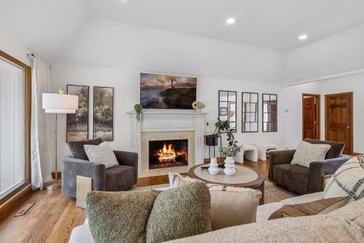 5231 Green Farms Road, Edina, MN 55436