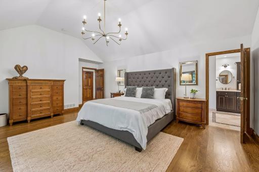 5231 Green Farms Road, Edina, MN 55436