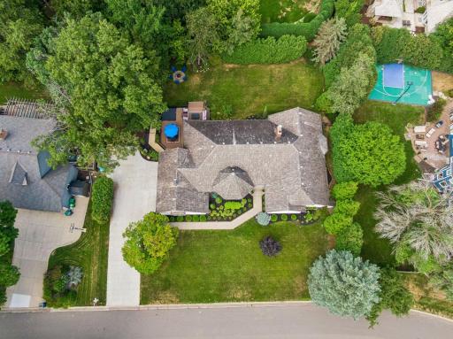 5231 Green Farms Road, Edina, MN 55436