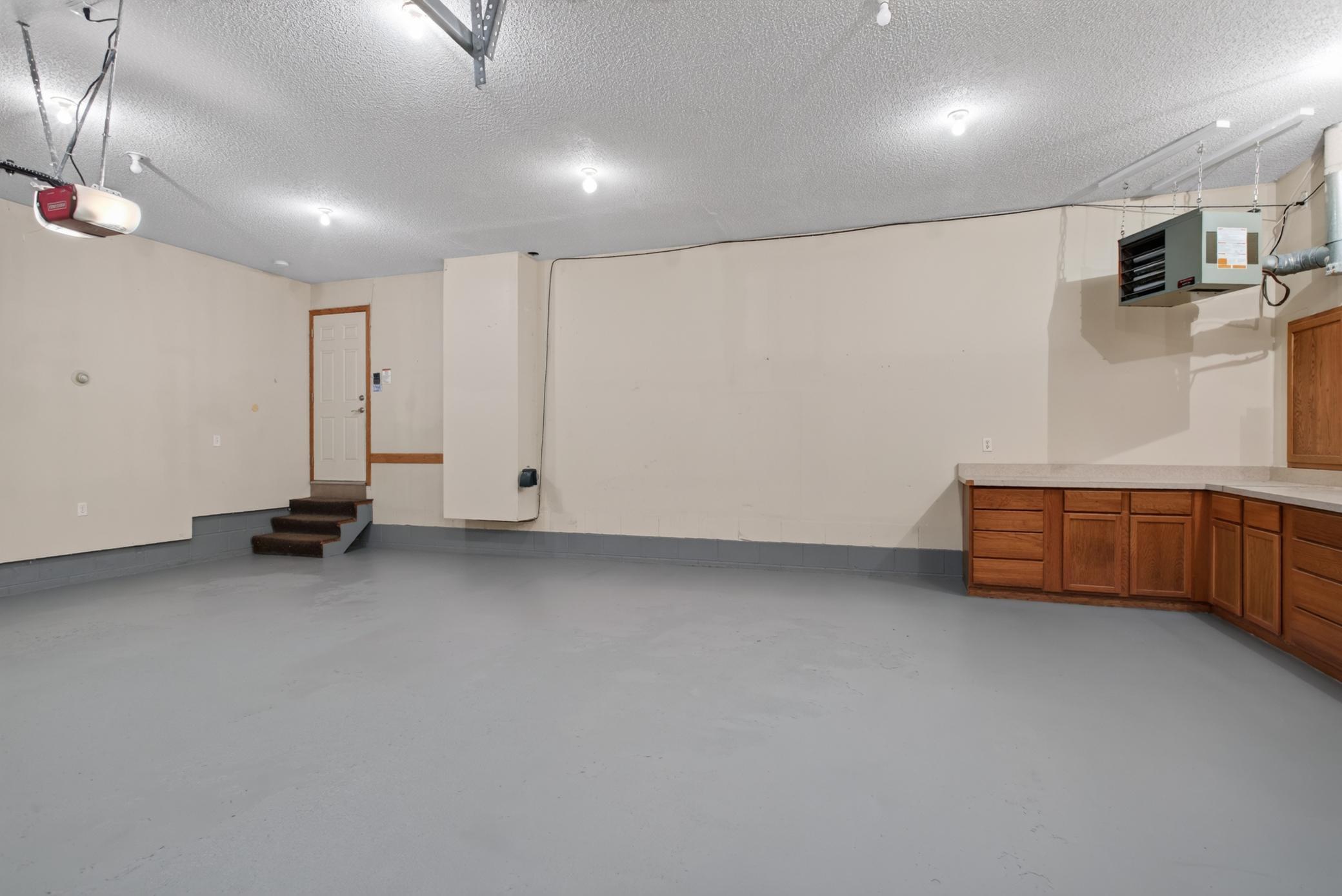 3 Car Garage