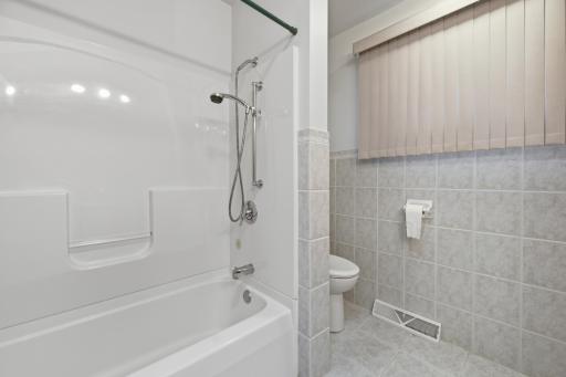1580 Gilmore Valley (13).jpg