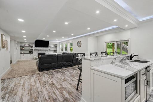 11665 Azure Court, Inver Grove Heights, MN 55077