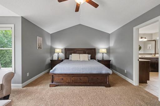 11665 Azure Court, Inver Grove Heights, MN 55077