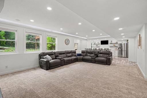 11665 Azure Court, Inver Grove Heights, MN 55077