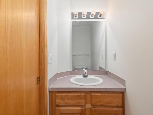 9004 Marsh Run Street, Rockford, MN 55373