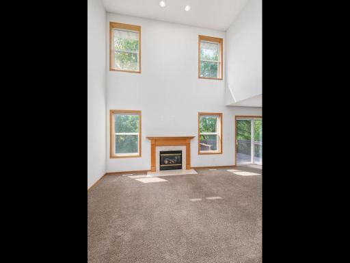 9004 Marsh Run Street, Rockford, MN 55373