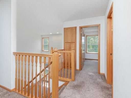 9004 Marsh Run Street, Rockford, MN 55373