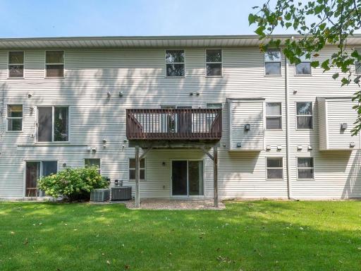9004 Marsh Run Street, Rockford, MN 55373