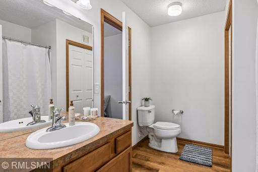 Upper level bathroom that adjoins with the primary bedroom