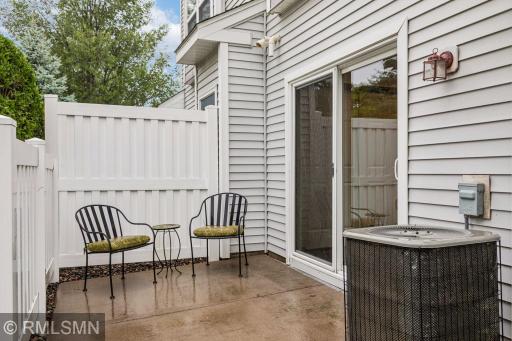 Private side patio