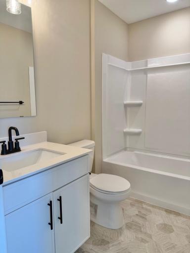 Secondary full bath