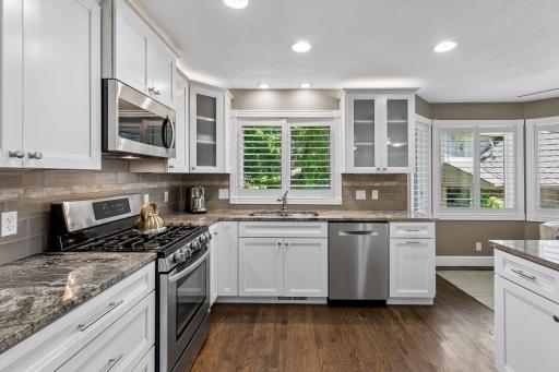 Kitchen (2)