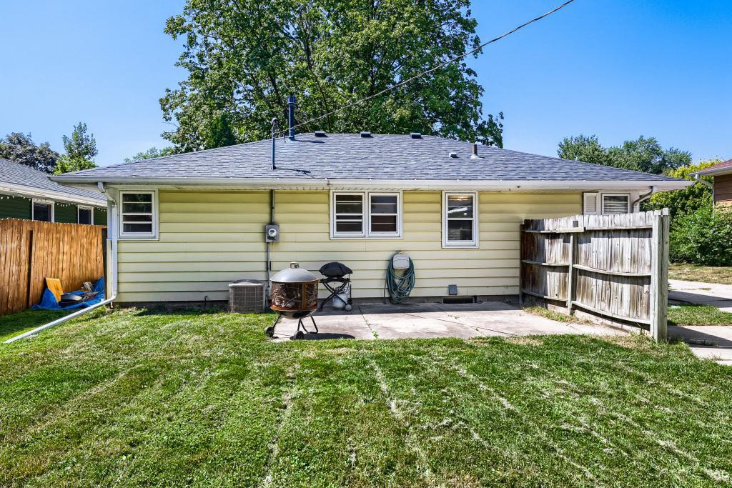 Rear picture of the home with nice patio space