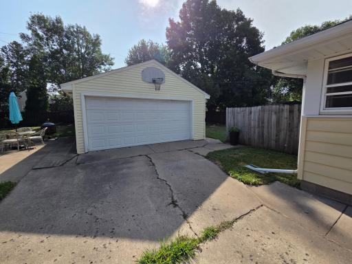 4-Car Garage, Tandem - A Rare Find in Richfield