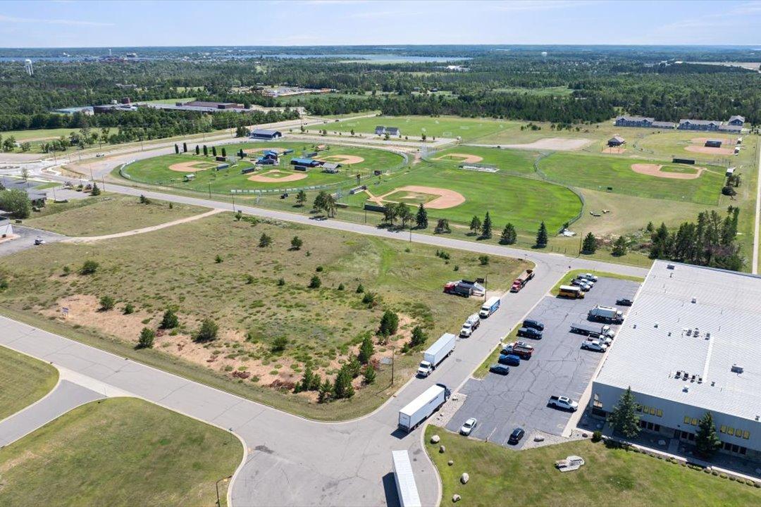 07-DJI_20260806170613_0475_D.jpg