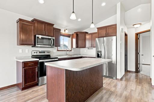 3316 MAPLE LEAF Loop S, Fargo, ND 58104