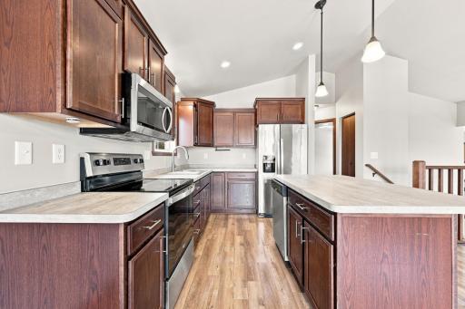 3316 MAPLE LEAF Loop S, Fargo, ND 58104
