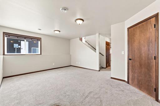 3316 MAPLE LEAF Loop S, Fargo, ND 58104
